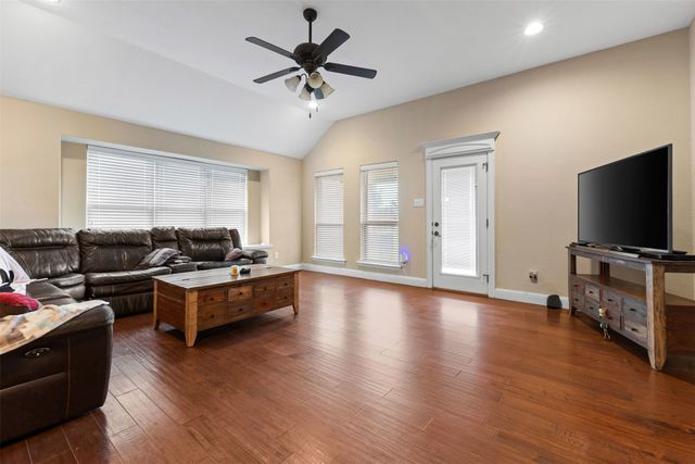 204 Briarstone Drive, Alvarado, TX 76009