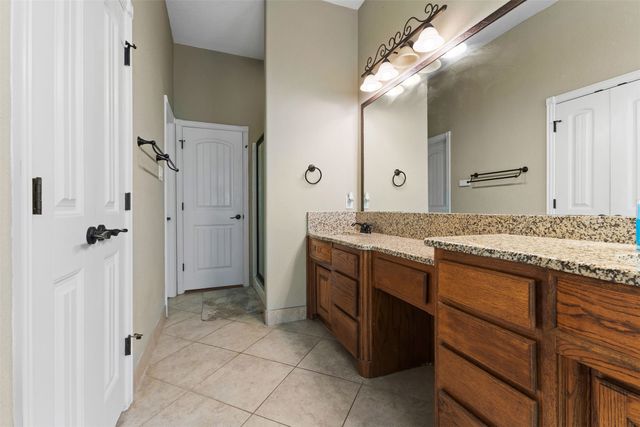 204 Briarstone Drive, Alvarado, TX 76009