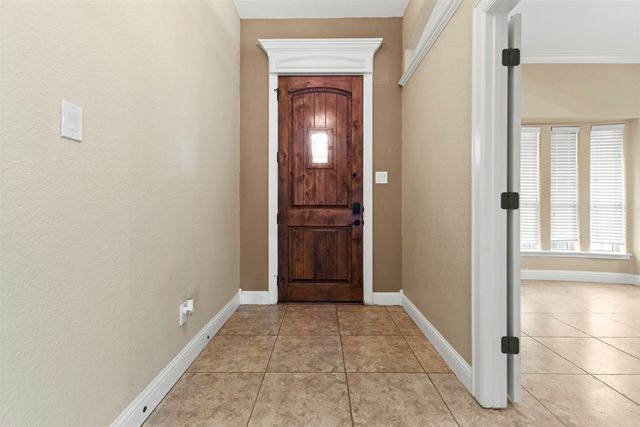 204 Briarstone Drive, Alvarado, TX 76009