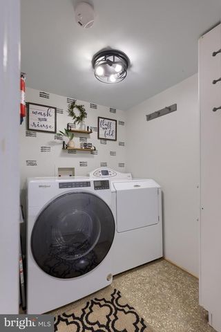 920 CHESTNUT ST, Akron, PA 17501