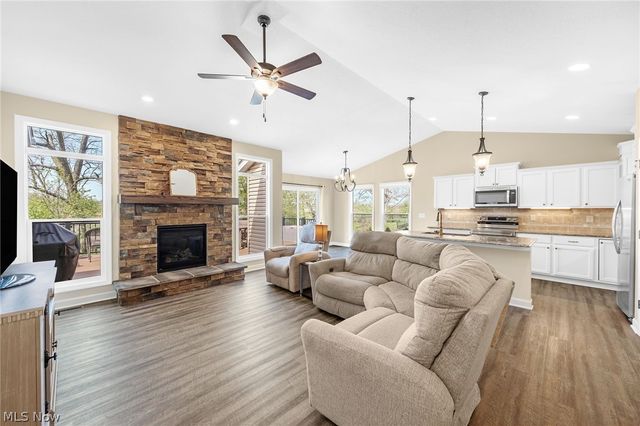 3367 Wicker Street NE, Canton, OH 44721