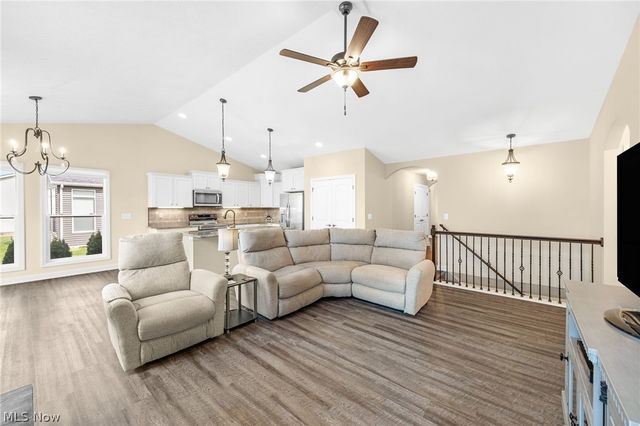 3367 Wicker Street NE, Canton, OH 44721