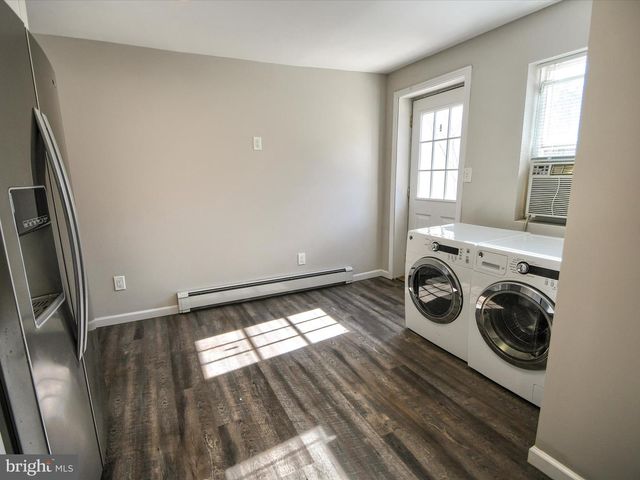 24 W FRONT ST, Bridgeport, PA 19405