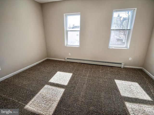 24 W FRONT ST, Bridgeport, PA 19405