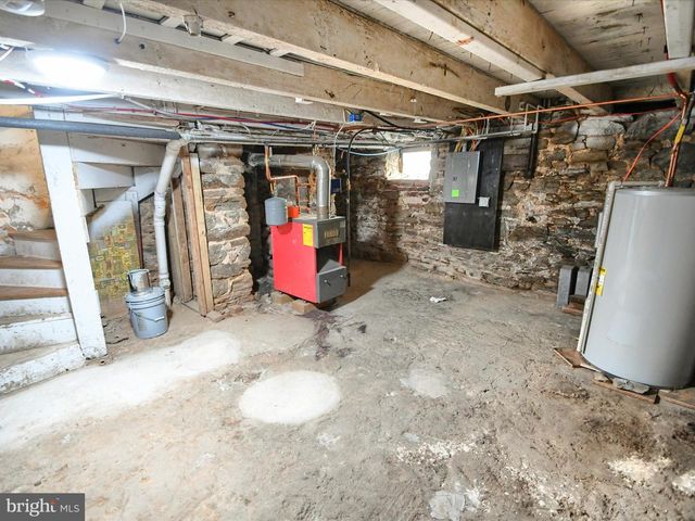 24 W FRONT ST, Bridgeport, PA 19405