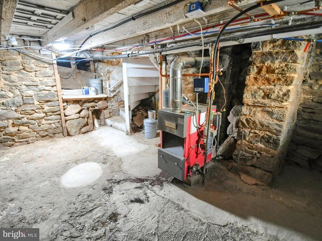 24 W FRONT ST, Bridgeport, PA 19405