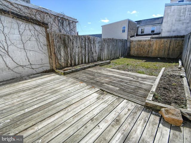 24 W FRONT ST, Bridgeport, PA 19405