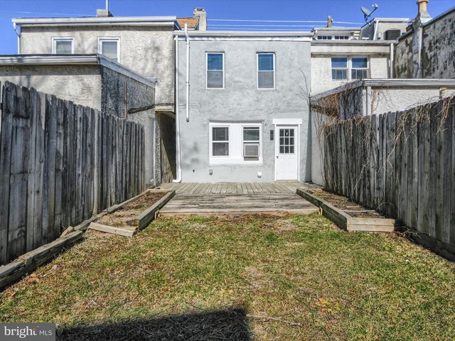 24 W FRONT ST, Bridgeport, PA 19405