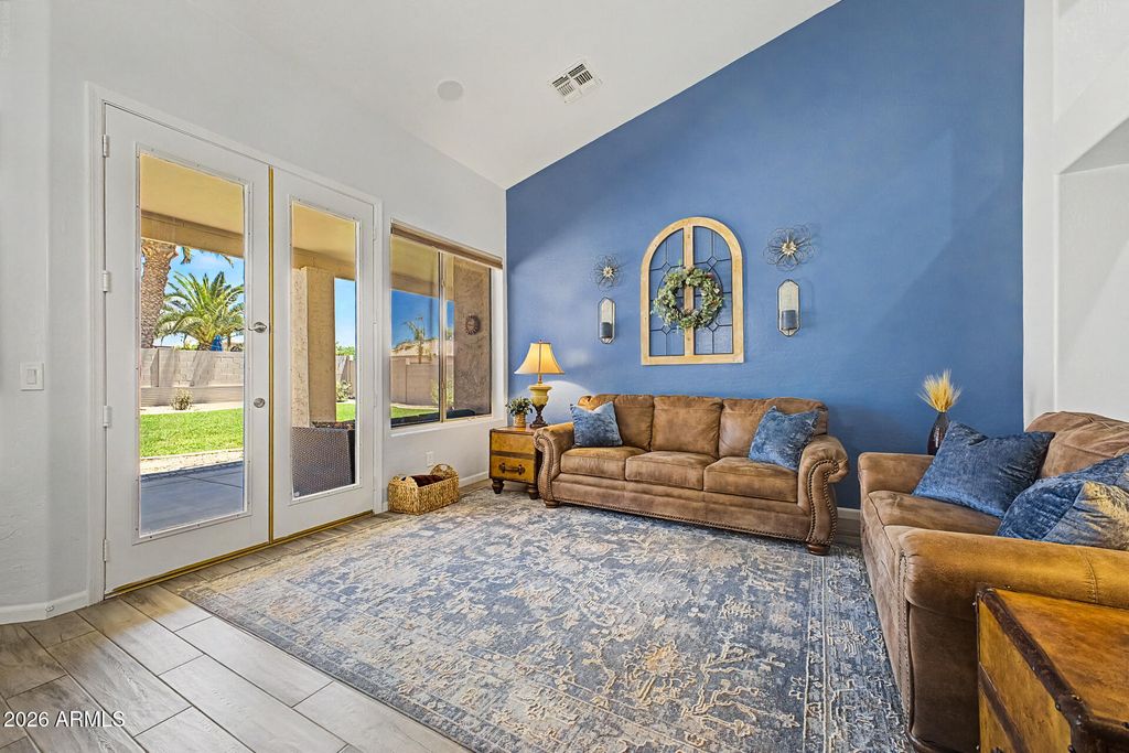 604 W GOLDFINCH Way, Chandler, AZ 85286 — photo 2