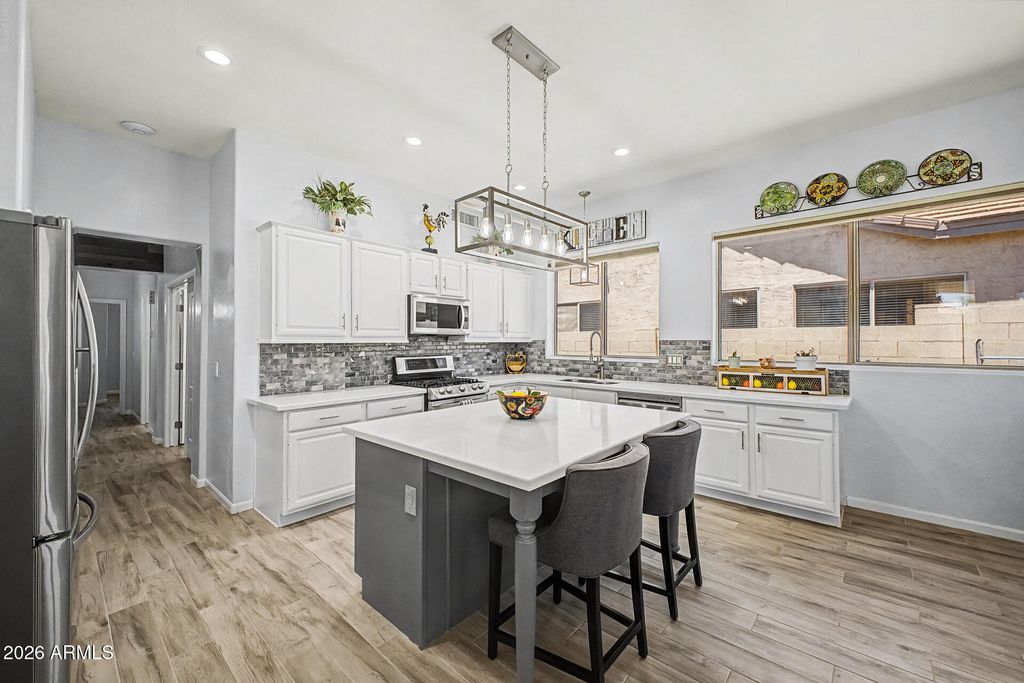 604 W GOLDFINCH Way, Chandler, AZ 85286 — photo 4