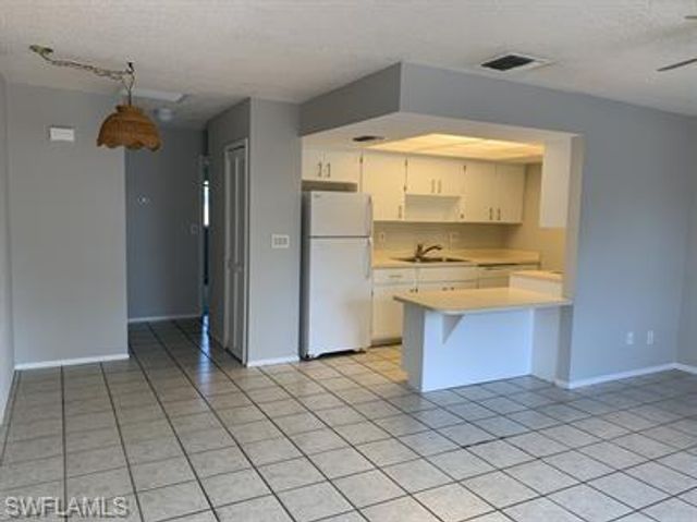 309 SW 3rd PL # 107, Cape Coral, FL 33991