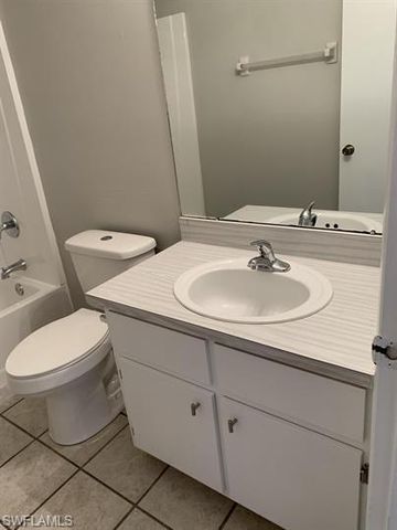 309 SW 3rd PL # 107, Cape Coral, FL 33991