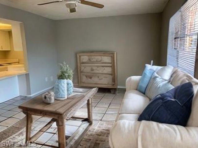 309 SW 3rd PL # 107, Cape Coral, FL 33991