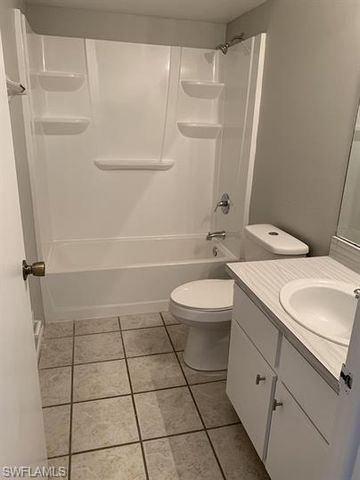 309 SW 3rd PL # 107, Cape Coral, FL 33991