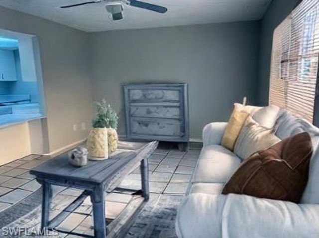 309 SW 3rd PL # 107, Cape Coral, FL 33991