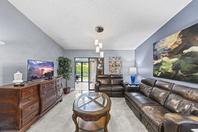 2640 Gately Drive W 1601, West Palm Beach, FL 33415