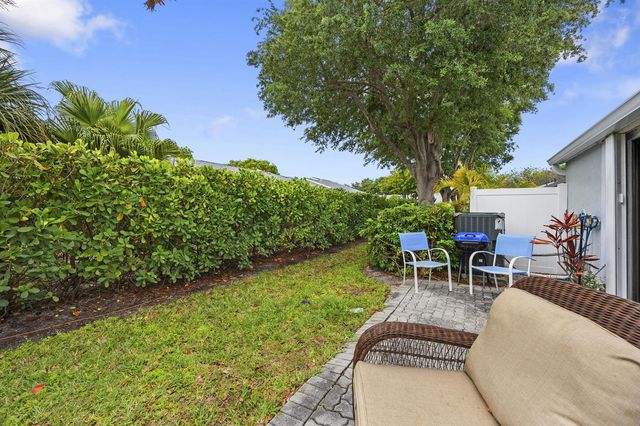 2640 Gately Drive W 1601, West Palm Beach, FL 33415