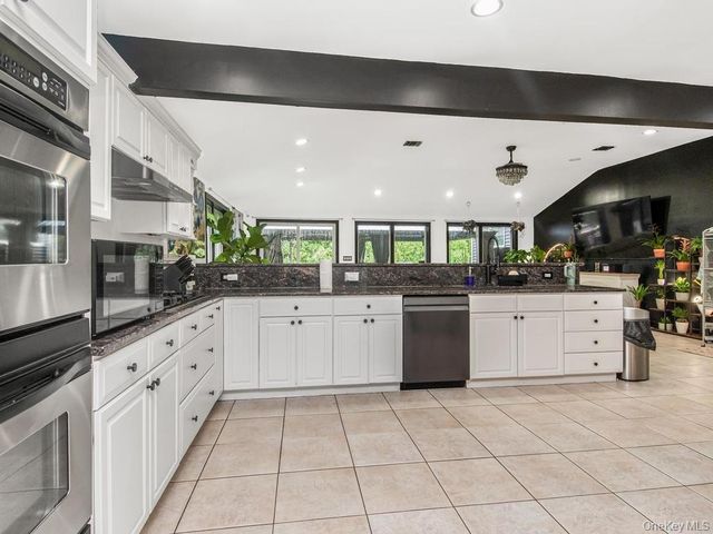 3 Quaker Road, New City, NY 10956