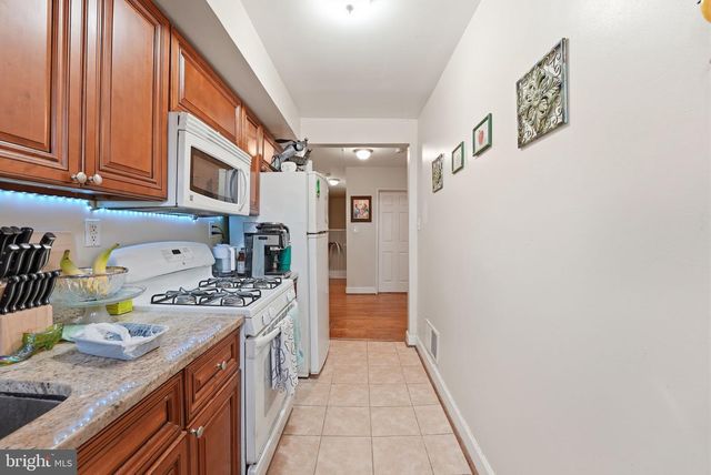 2200 15TH ST NE, Washington, DC 20018