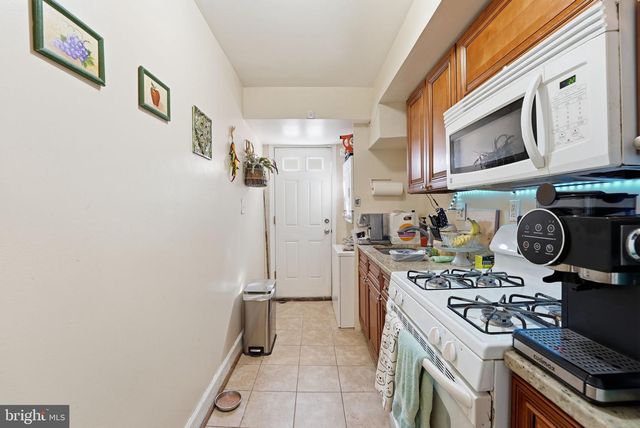 2200 15TH ST NE, Washington, DC 20018