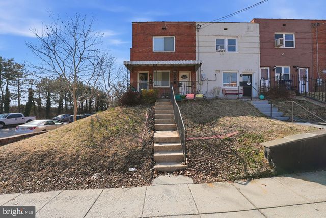 2200 15TH ST NE, Washington, DC 20018