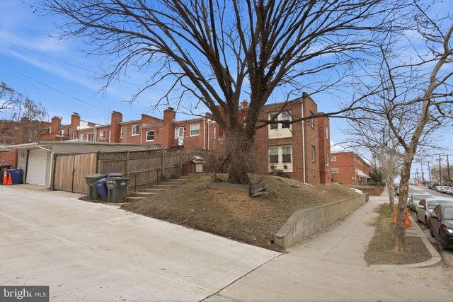 2200 15TH ST NE, Washington, DC 20018