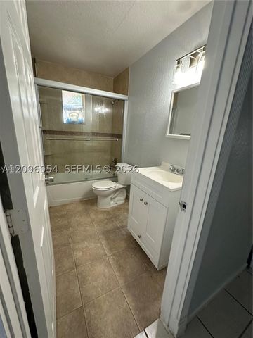 4812 SW 45th Ave, Dania Beach, FL 33314
