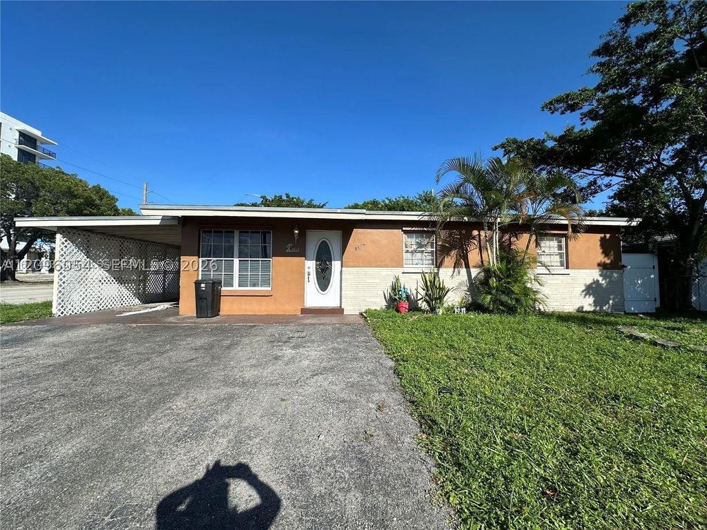 4812 SW 45th Ave, Dania Beach, FL 33314