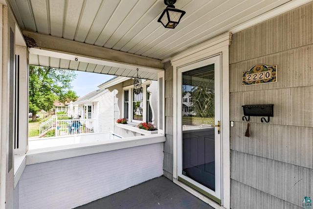 2220 Wyoming Ave, Superior, WI 54880