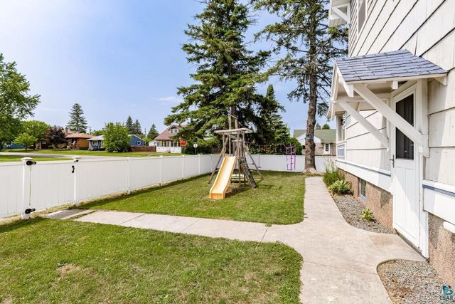 2220 Wyoming Ave, Superior, WI 54880