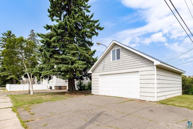 2220 Wyoming Ave, Superior, WI 54880