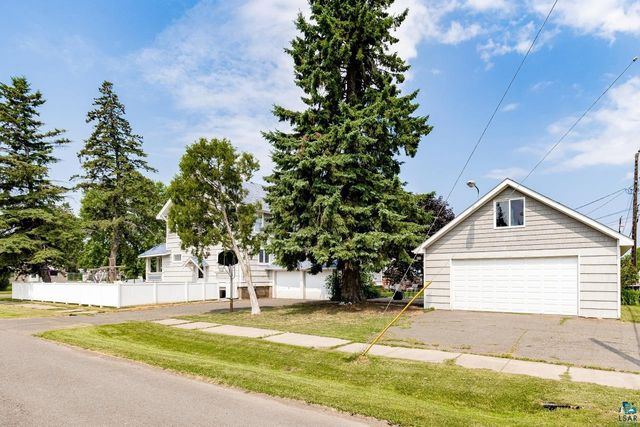 2220 Wyoming Ave, Superior, WI 54880