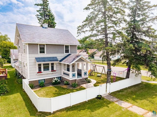 2220 Wyoming Ave, Superior, WI 54880