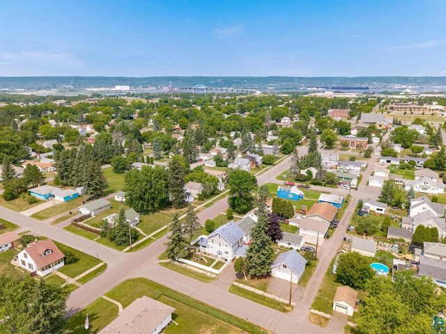 2220 Wyoming Ave, Superior, WI 54880