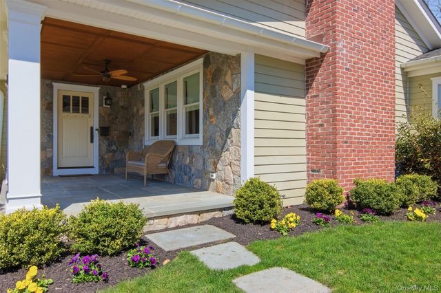44 Fort Hill Road, Huntington, NY 11743