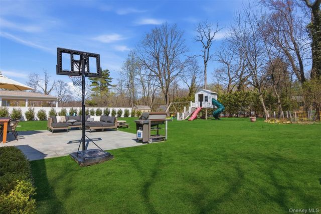 44 Fort Hill Road, Huntington, NY 11743