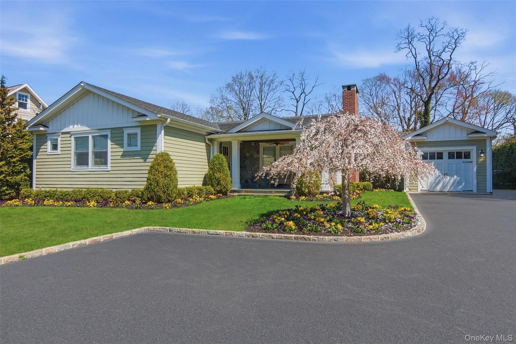 44 Fort Hill Road, Huntington, NY 11743