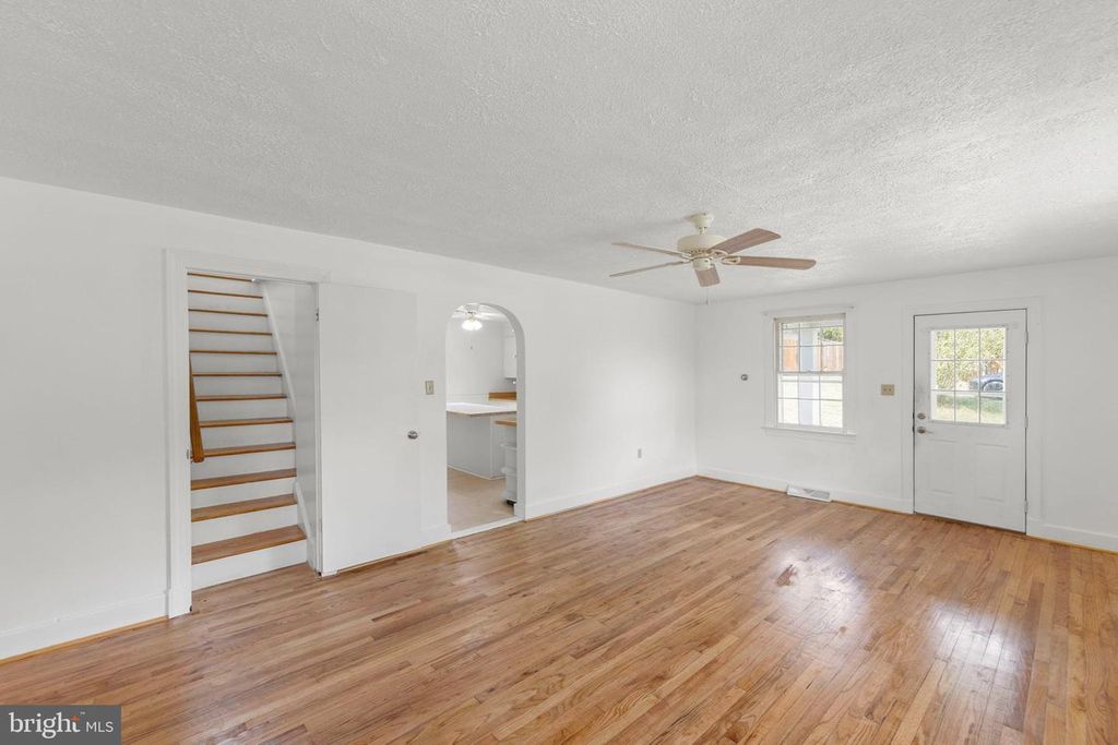 191 CHAPMAN LN, Winchester, VA 22603