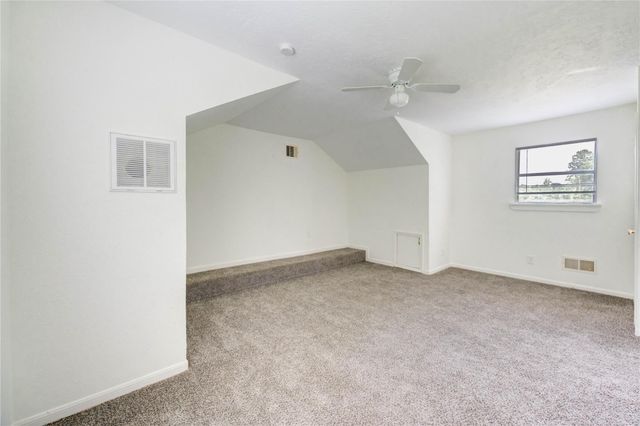 47 Blue Lake Drive, Huffman, TX 77336