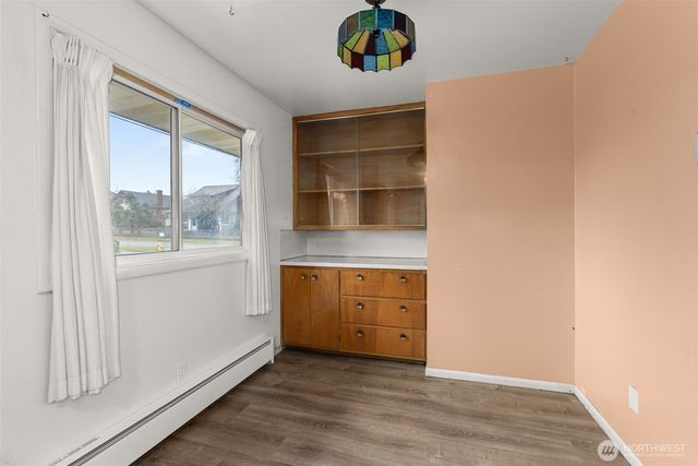 404 Eleventh Street, Raymond, WA 98577