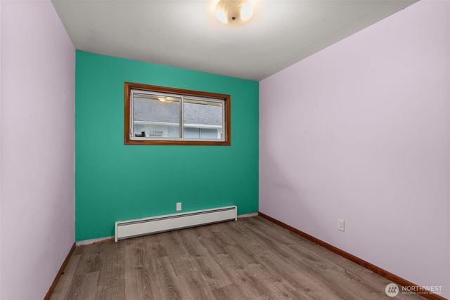 404 Eleventh Street, Raymond, WA 98577