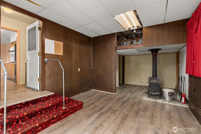 404 Eleventh Street, Raymond, WA 98577