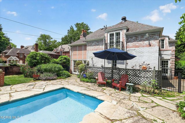 2228 Orchard Road, Ottawa Hills, OH 43606