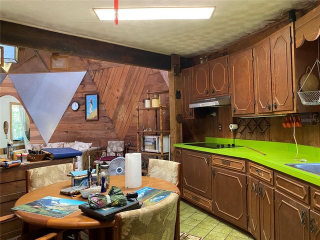 2424 NE 170TH STREET, Citra, FL 32113