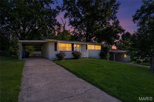 1723 Keelen Drive, St Louis, MO 63136