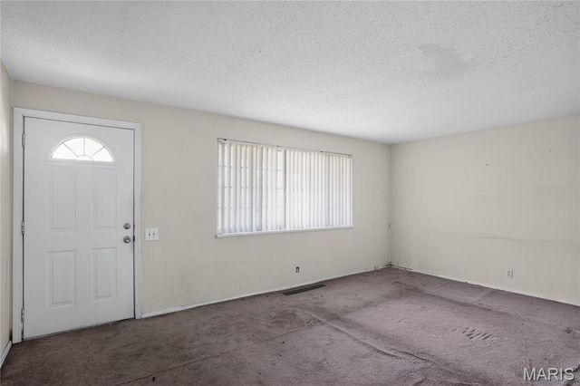 1723 Keelen Drive, St Louis, MO 63136