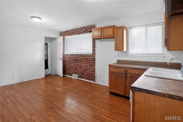 1723 Keelen Drive, St Louis, MO 63136