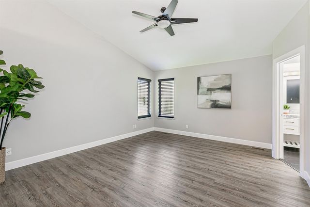 3106 N Lakecrest Circle, Wichita, KS 67205