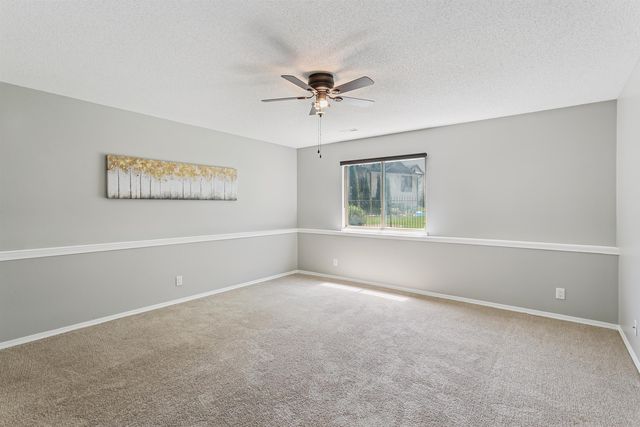 3106 N Lakecrest Circle, Wichita, KS 67205