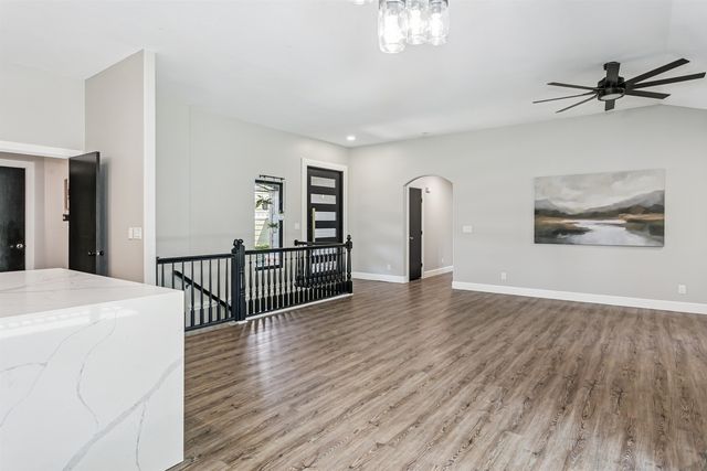 3106 N Lakecrest Circle, Wichita, KS 67205